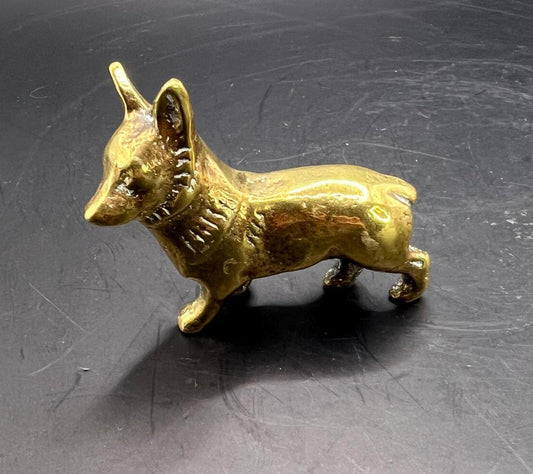 Vintage brass corgi dog ornament. Brass Corgi dog paperweight figurine.