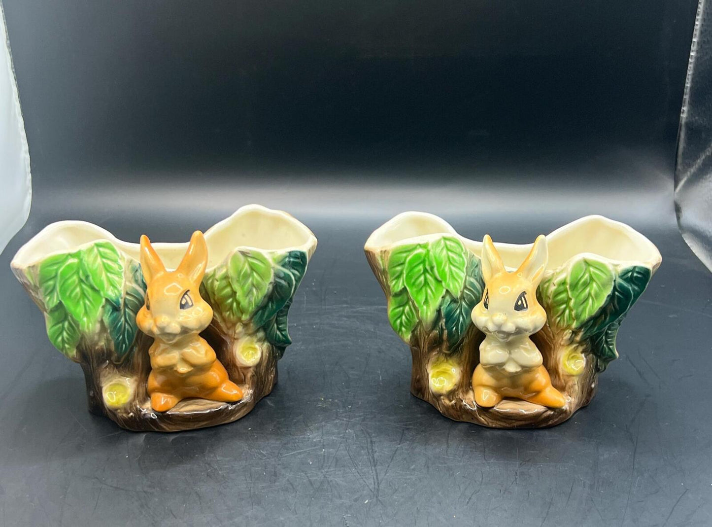 Kitsch posy vase planter. Bunny Rabbit by a log. Stamped Hornsea Fauna.