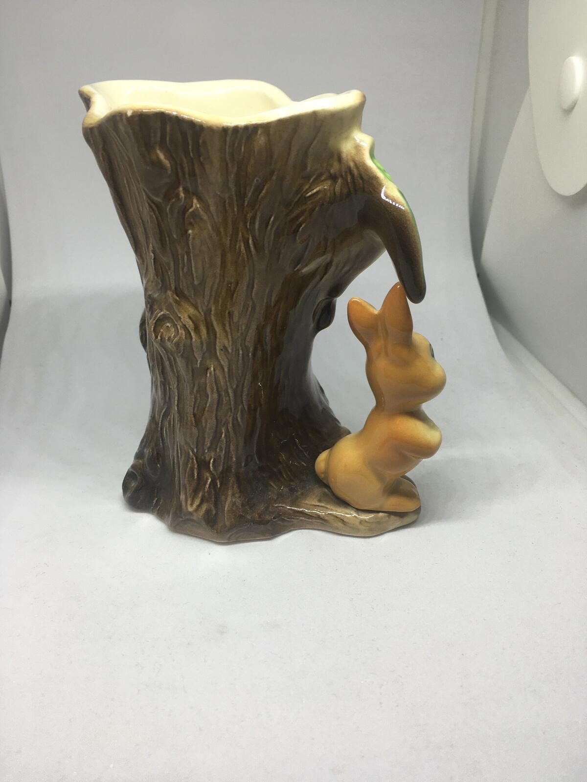 Vintage Hornsea ceramic tree stump vase sitting bunny. Made in England Fauna.