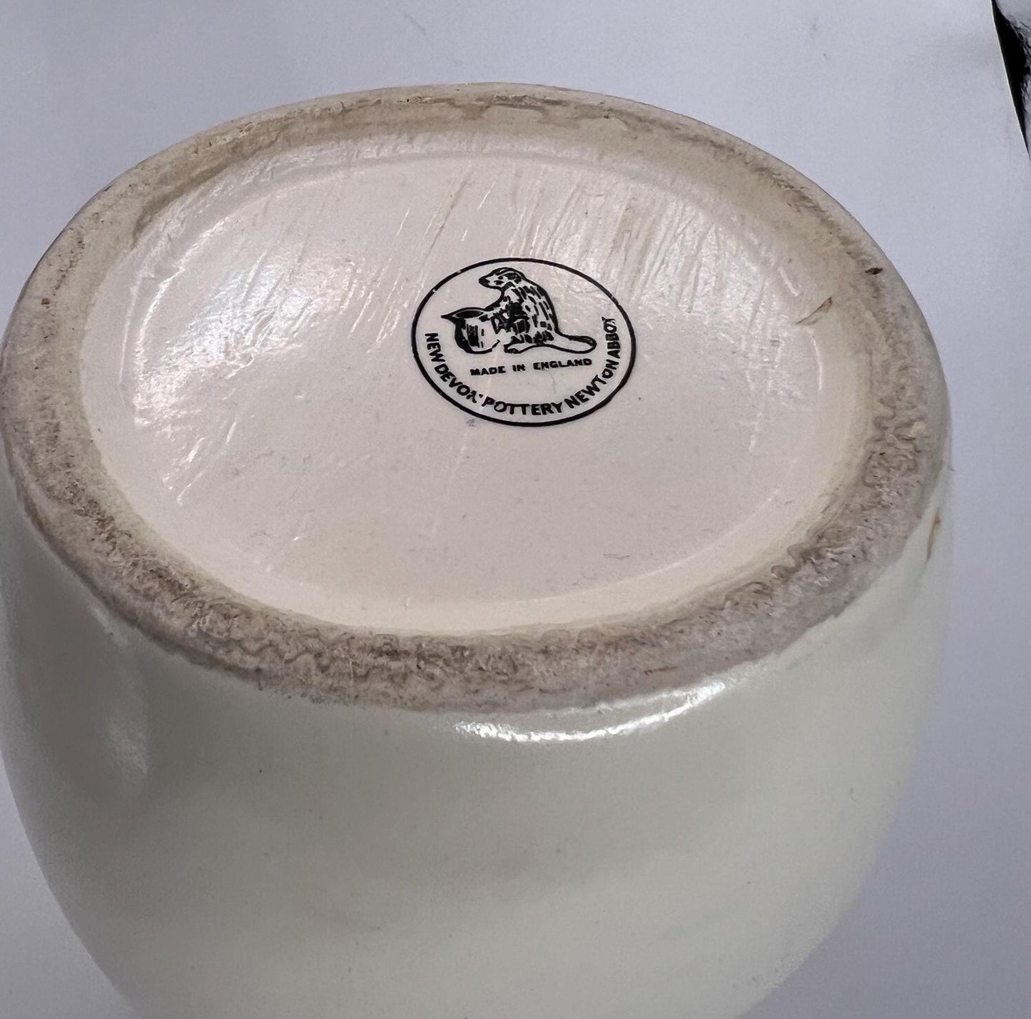 Decorative ceramic flower vase. New Devon Pottery Newton Abbot.