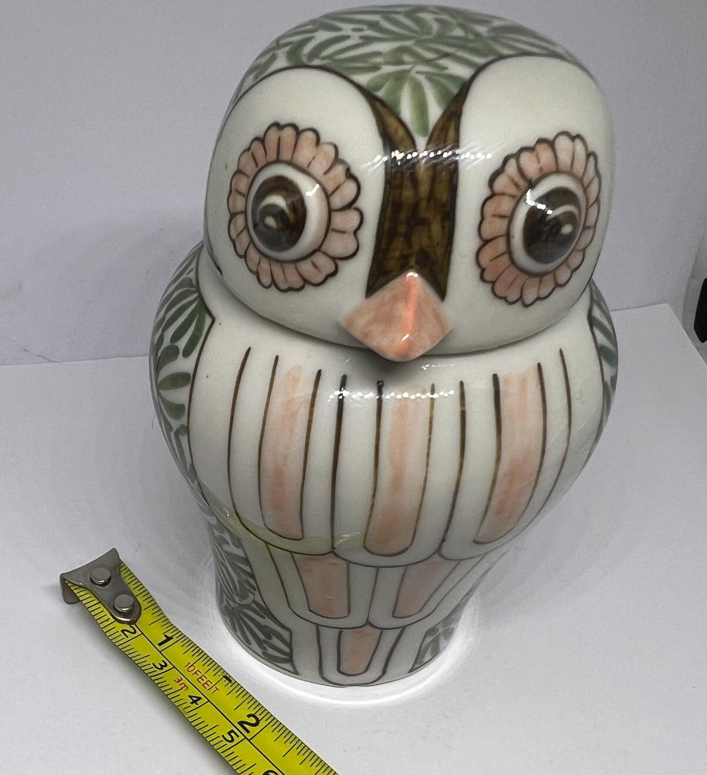Vintage owl lidded ginger jar. Hand painted ceramic owl lidded pot.