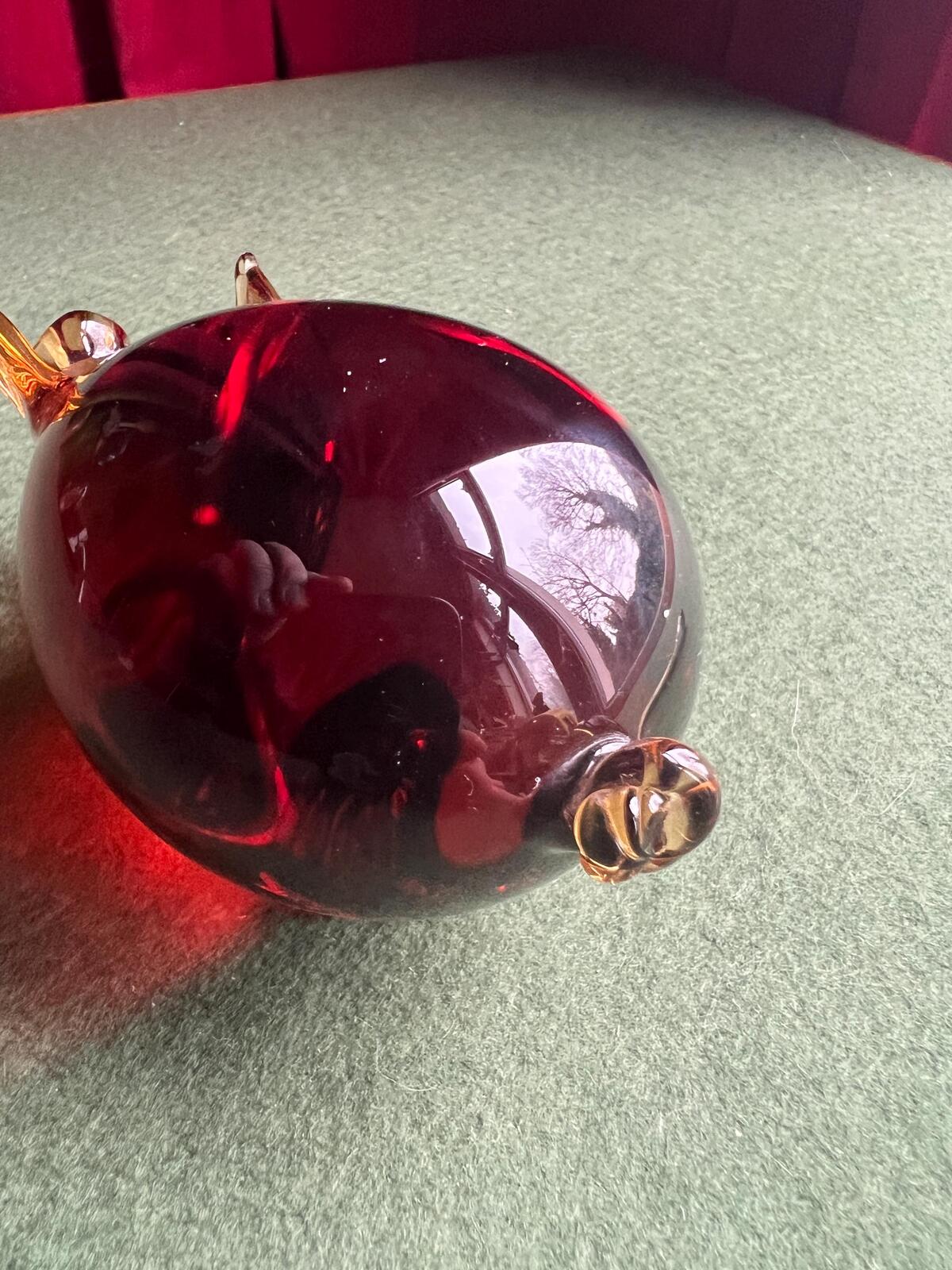 Vintage ruby glass pig figurine. Hand blown quirky piglet . Original sticker Island Glassworks. Pig lover gift.
