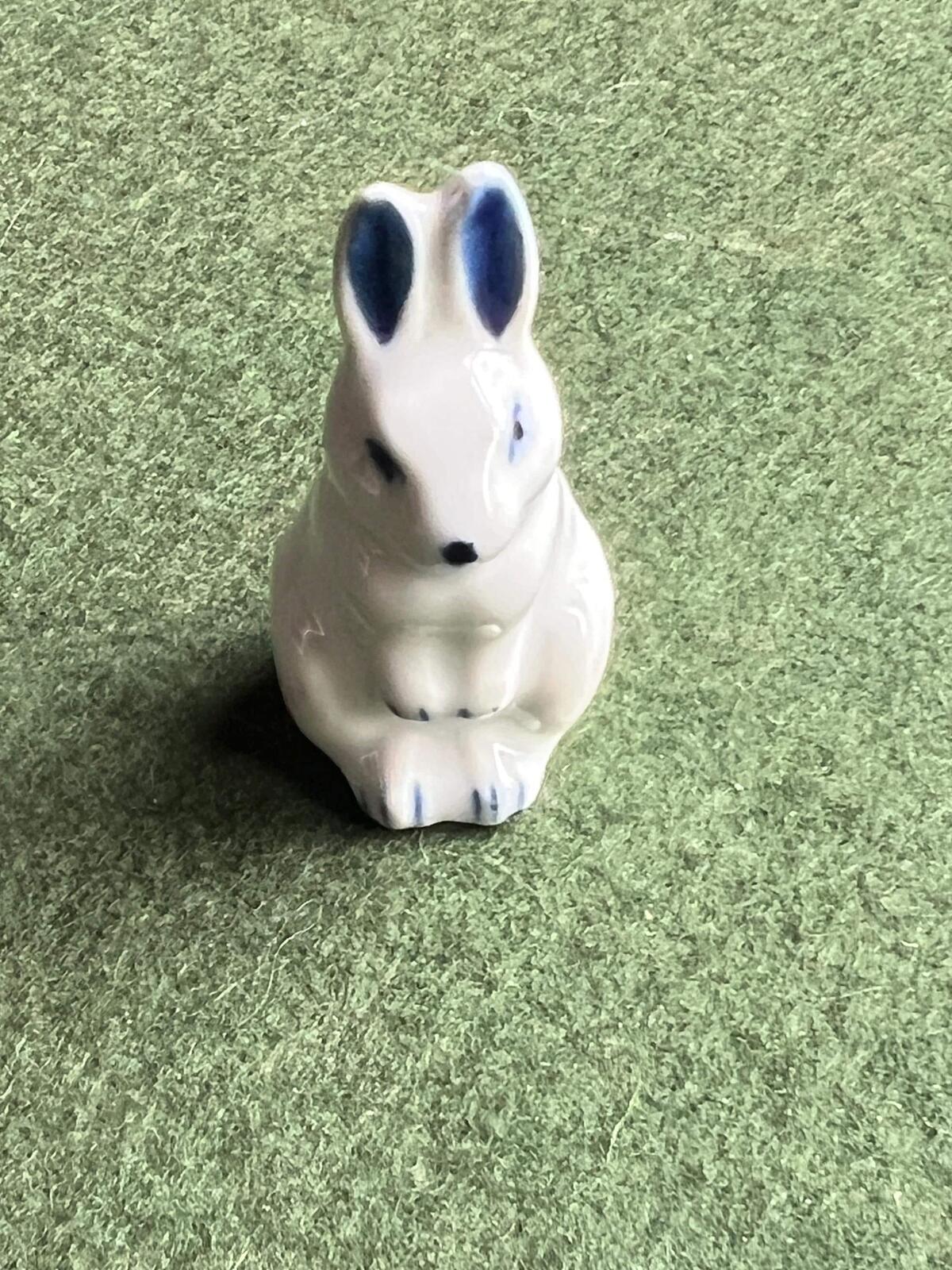 Miniature ceramic bunny figurine. Blue white delft style hand painted rabbit.